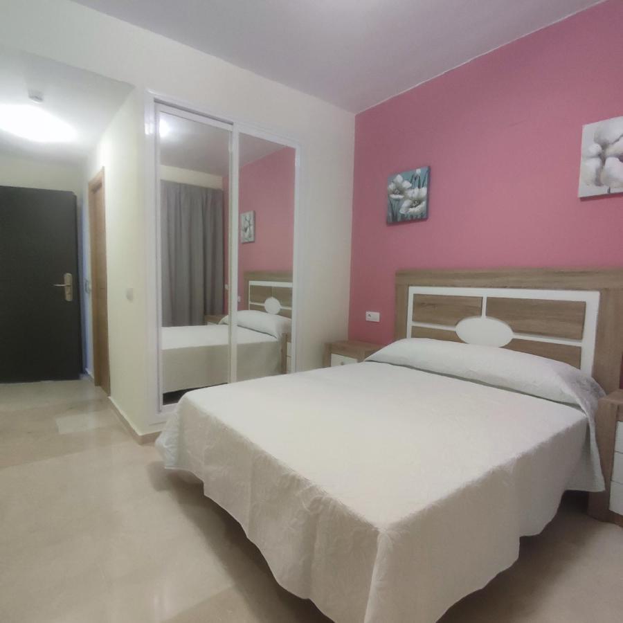 Hotel Nuevo Espartinas Esterno foto