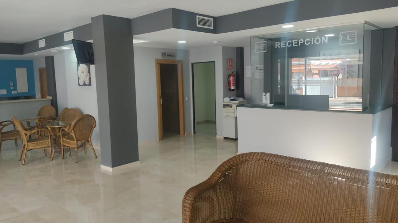 Hotel Nuevo Espartinas Esterno foto